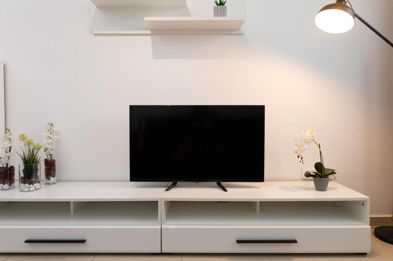 Nobel: Premium Two-Room Apartment In Bucharest'S City Center! Bagian luar foto